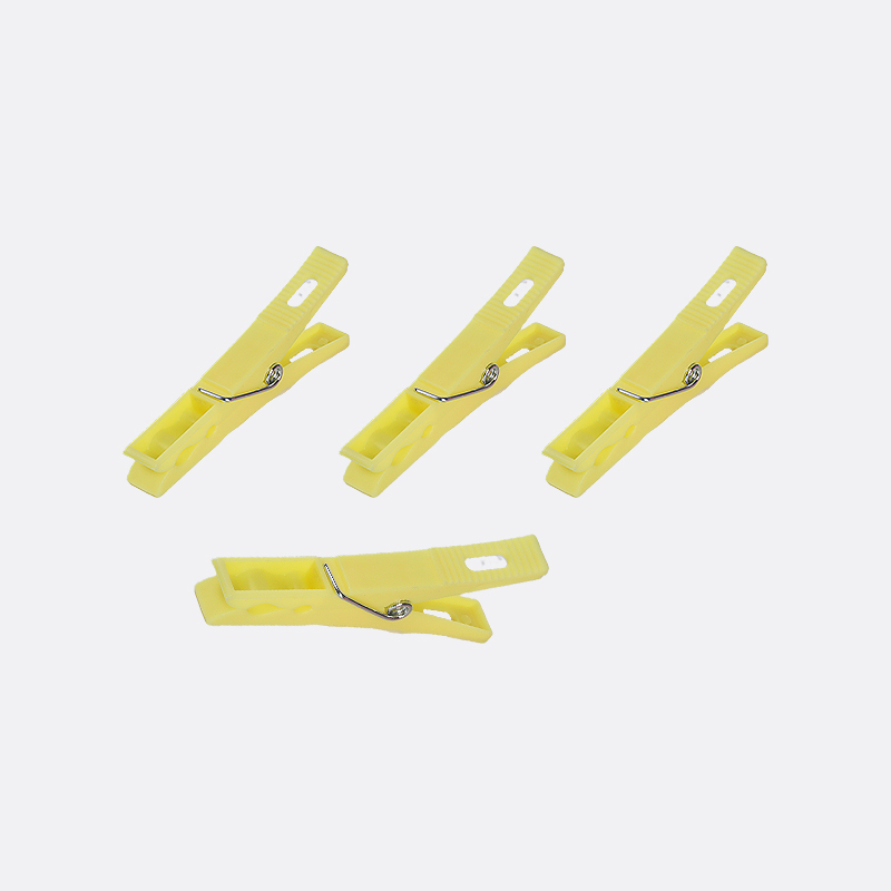 PLASTIC CLOTHES PEGS-1022